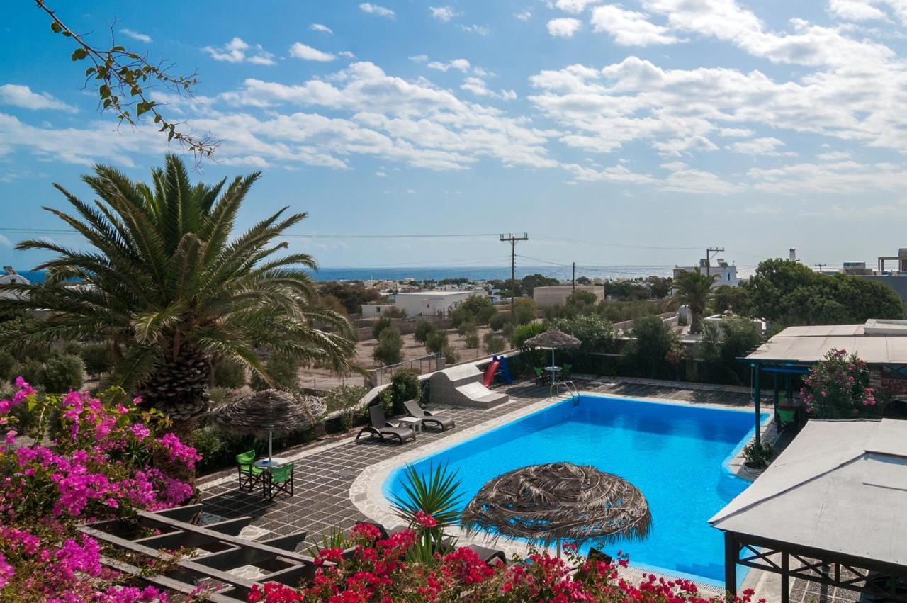 Holiday Beach Resort Santorini Перисса Экстерьер фото