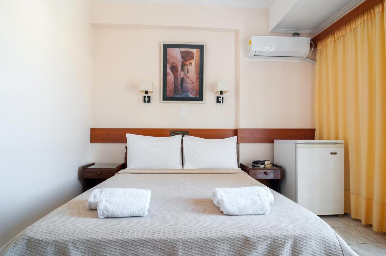 Holiday Beach Resort Santorini Перисса Экстерьер фото