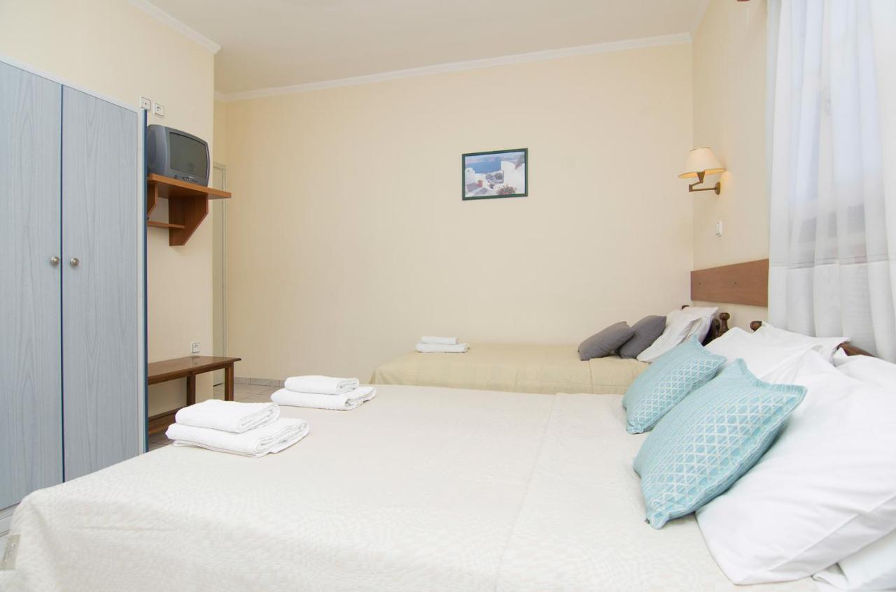 Holiday Beach Resort Santorini Перисса Экстерьер фото